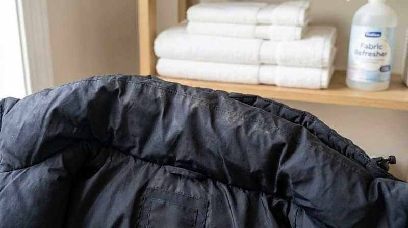 매일 입는 패딩 목때 제거 3분 만에 지우는 법